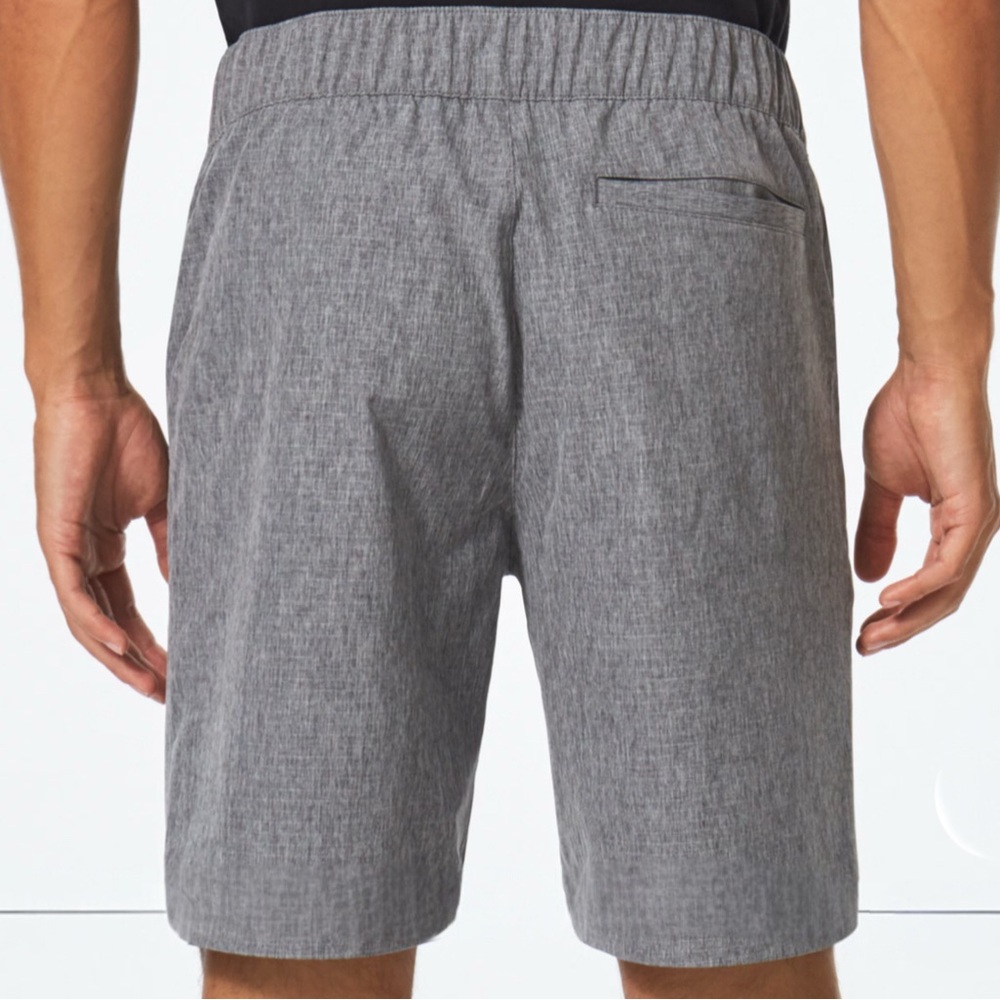 Men's Oakley Adventure Chino Gray Shorts, 34 Waist, NWT - Picture 4 of 12
